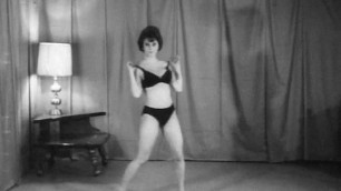 BEAVER SHOT - vintage 60's striptease dance